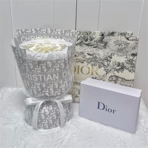 dior 花束 2022|DIOR.